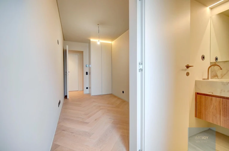 Apartamento T3 para Venda em Santo António Foto 19