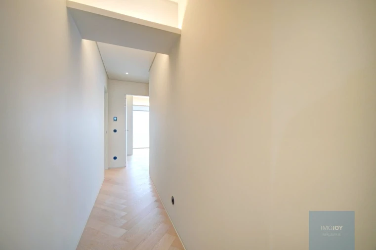 Apartamento T3 para Venda em Santo António Foto 12