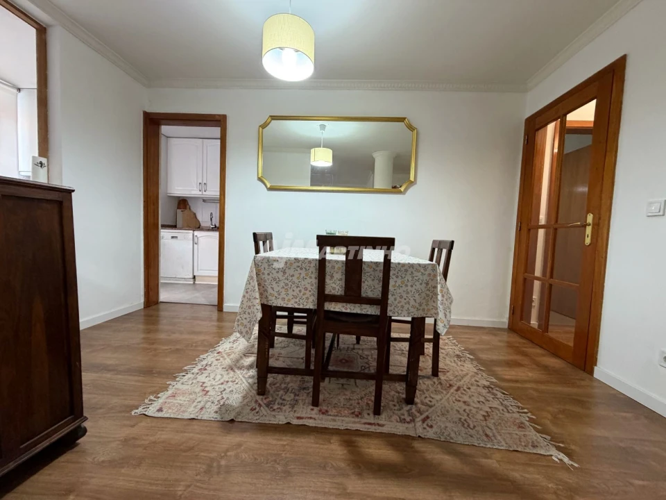 Apartamento T2 para Arrendamento em São Mamede de Infesta e Senhora da Hora Foto 2