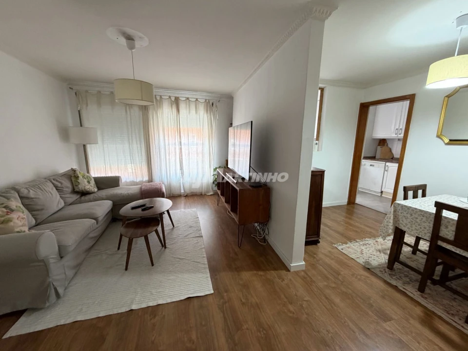 Apartamento T2 para Arrendamento em São Mamede de Infesta e Senhora da Hora Foto 3