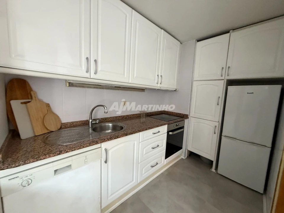 Apartamento T2 para Arrendamento em São Mamede de Infesta e Senhora da Hora Foto 7