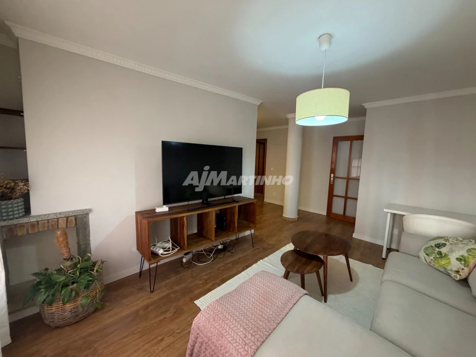 Apartamento T2 para Arrendamento em São Mamede de Infesta e Senhora da Hora Foto 8