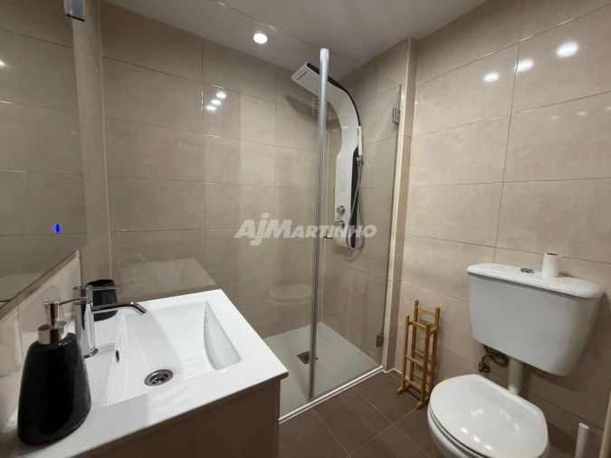 Apartamento T2 para Arrendamento em São Mamede de Infesta e Senhora da Hora Foto 12