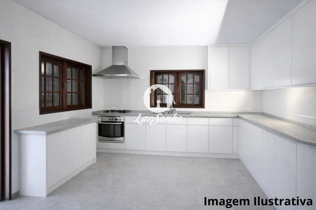 Moradia T4 para Venda em Laundos Foto 6