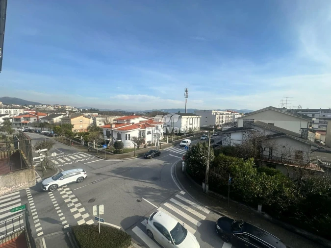 Apartamento T3 para Venda em Vila Verde e Barbudo Foto 5