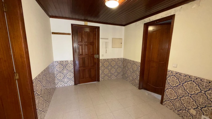 Apartamento T2 para Venda em Tavarede Foto 10
