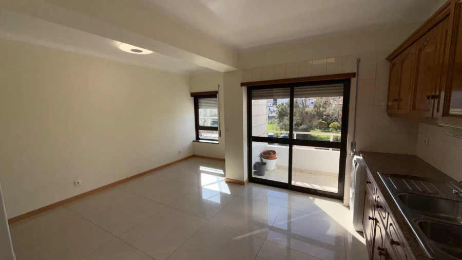 Apartamento T2 para Venda em Tavarede Foto 5