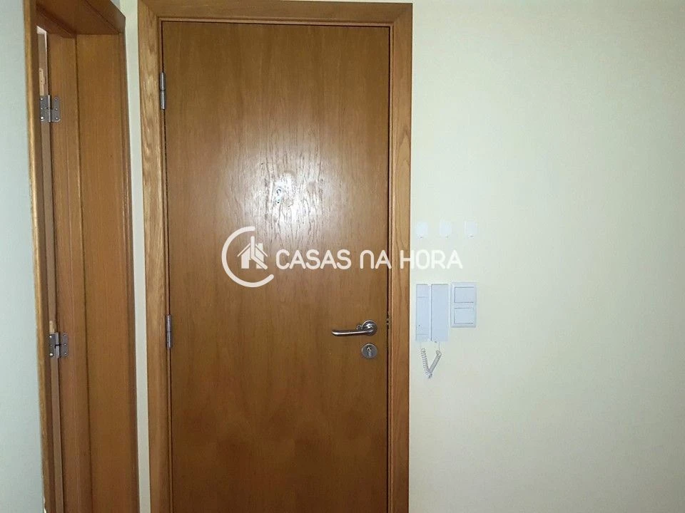 Apartamento T2 para Arrendamento em Penha de França Foto 6