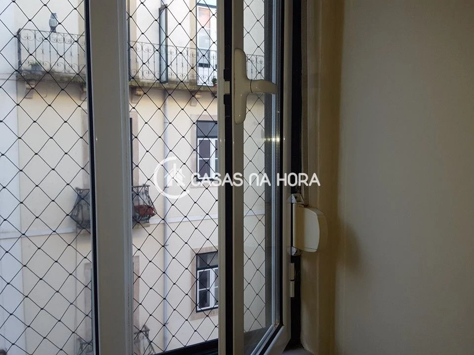 Apartamento T2 para Arrendamento em Penha de França Foto 12