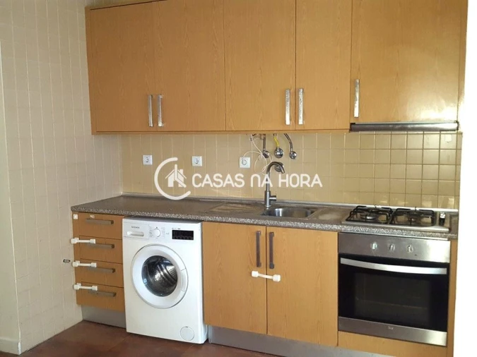 Apartamento T2 para Arrendamento em Penha de França Foto 2