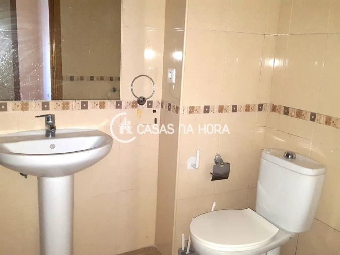 Apartamento T2 para Arrendamento em Penha de França Foto 14