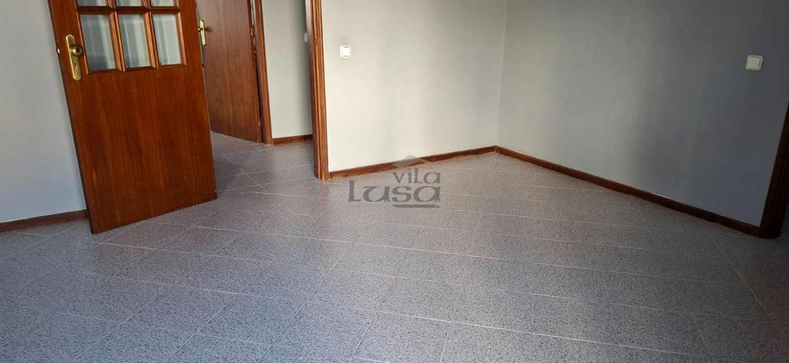 Apartamento T2 para Arrendamento em Croca Foto 9