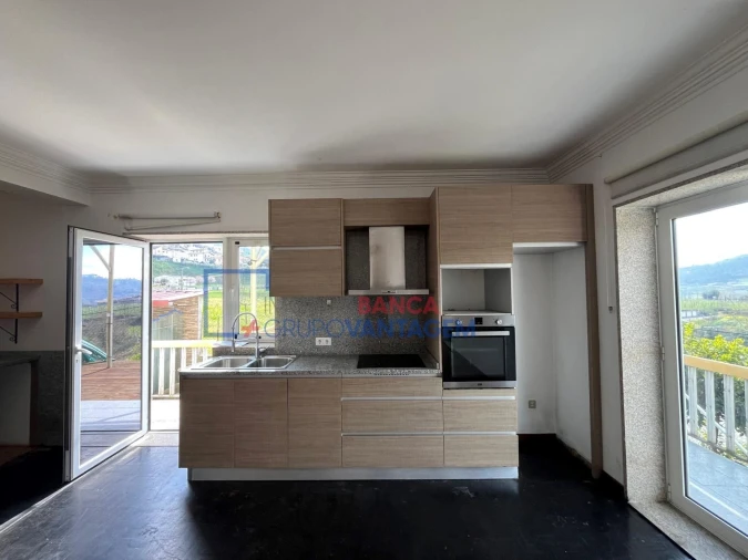 Moradia T3 para Venda em Pombeiro de Ribavizela Foto 14