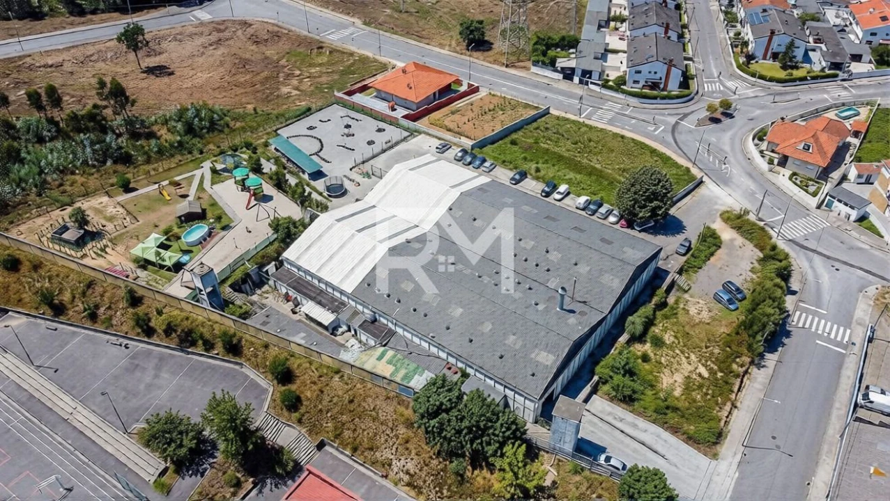 Armazém para Venda em Alfena Foto 2