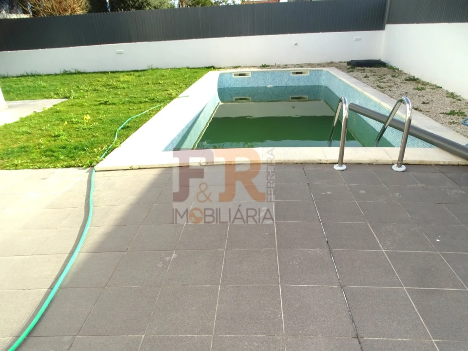 Moradia T5 para Venda em Azeitão (São Lourenço e São Simão) Foto 10