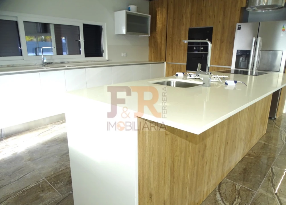 Moradia T5 para Venda em Azeitão (São Lourenço e São Simão) Foto 15