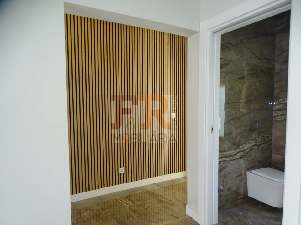 Moradia T5 para Venda em Azeitão (São Lourenço e São Simão) Foto 24