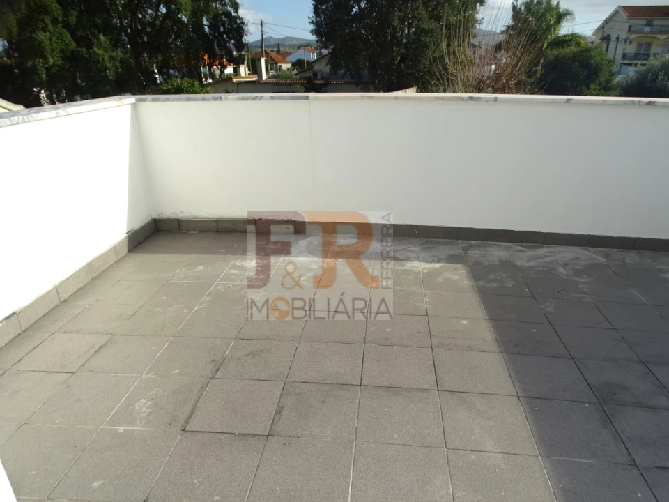 Moradia T5 para Venda em Azeitão (São Lourenço e São Simão) Foto 47