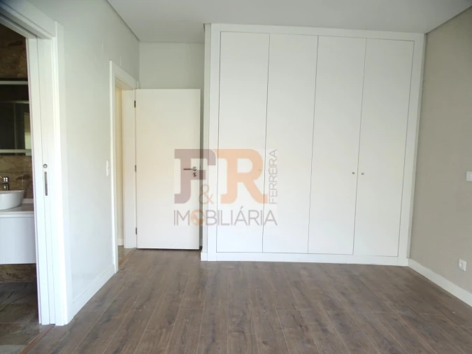 Moradia T5 para Venda em Azeitão (São Lourenço e São Simão) Foto 25