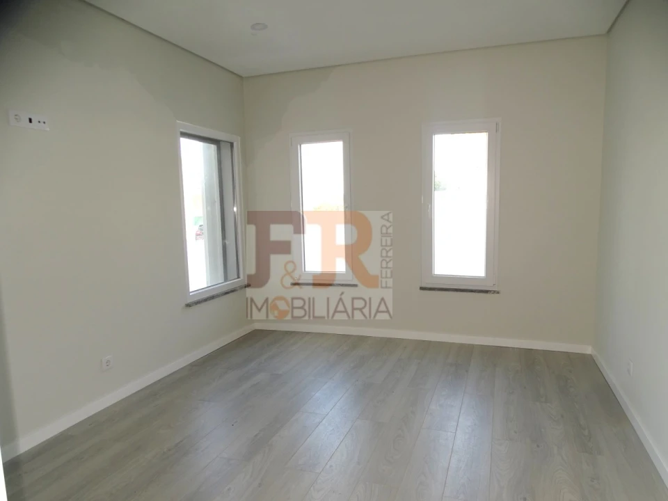 Moradia T5 para Venda em Azeitão (São Lourenço e São Simão) Foto 16