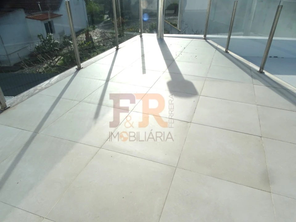 Moradia T5 para Venda em Azeitão (São Lourenço e São Simão) Foto 31