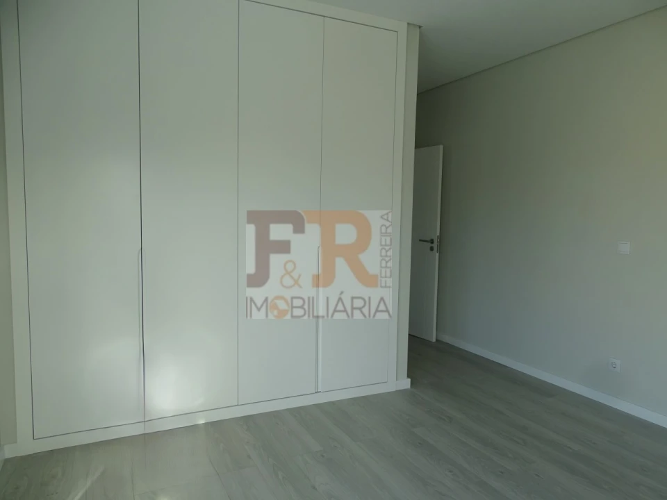 Moradia T5 para Venda em Azeitão (São Lourenço e São Simão) Foto 34