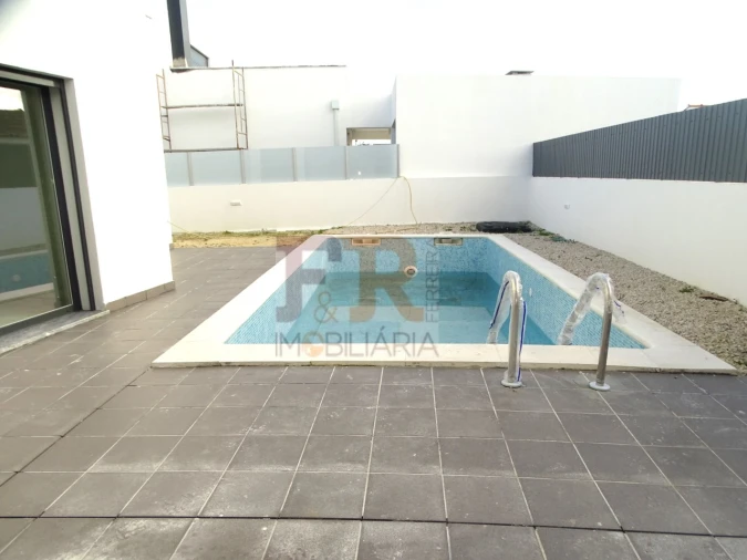 Moradia T5 para Venda em Azeitão (São Lourenço e São Simão) Foto 7