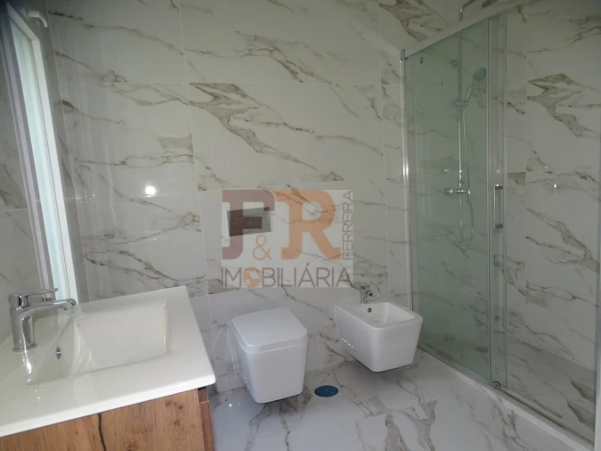 Moradia T5 para Venda em Azeitão (São Lourenço e São Simão) Foto 21