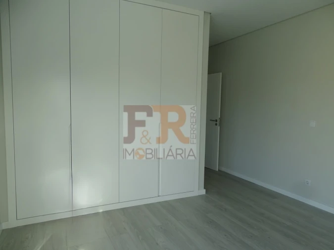 Moradia T5 para Venda em Azeitão (São Lourenço e São Simão) Foto 34