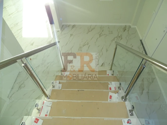 Moradia T5 para Venda em Azeitão (São Lourenço e São Simão) Foto 47