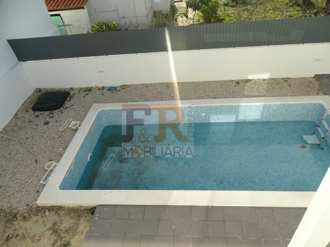 Moradia T5 para Venda em Azeitão (São Lourenço e São Simão) Foto 48