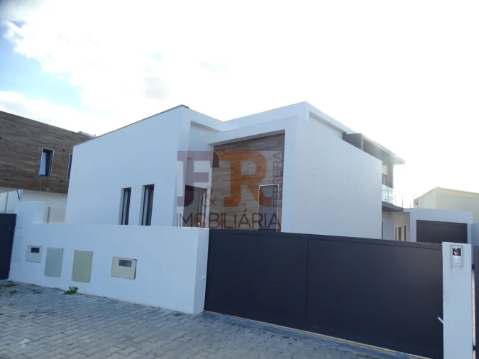 Moradia T5 para Venda em Azeitão (São Lourenço e São Simão) Foto 52