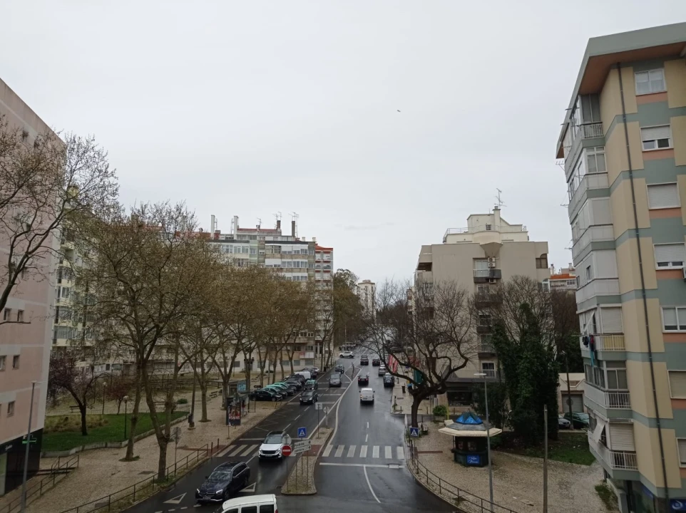 Apartamento T3 para Venda em Benfica Foto 5