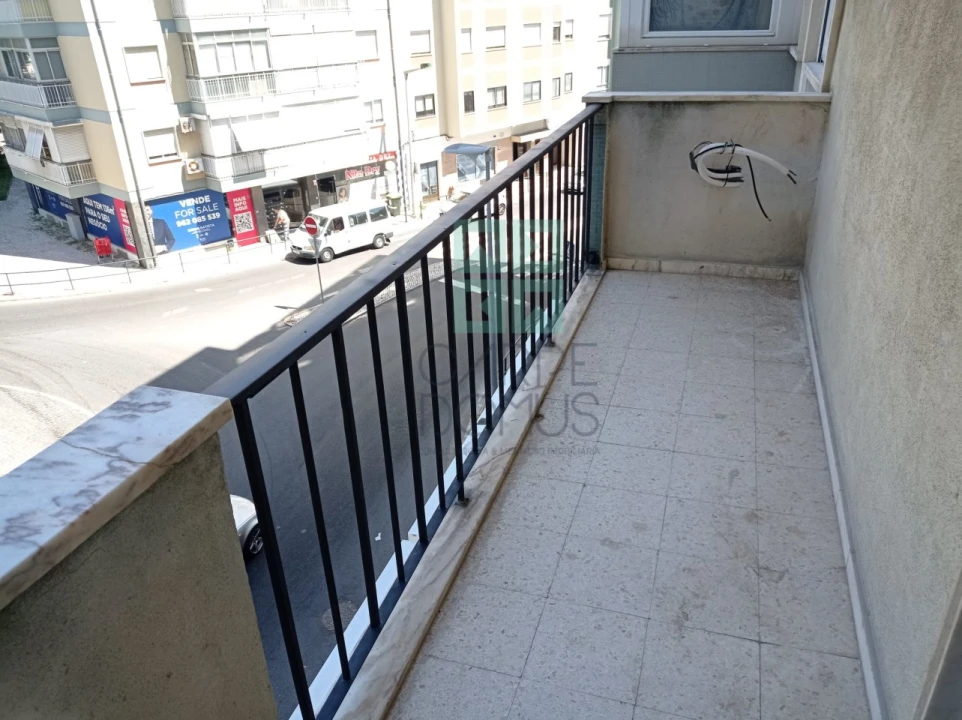 Apartamento T3 para Venda em Benfica Foto 9