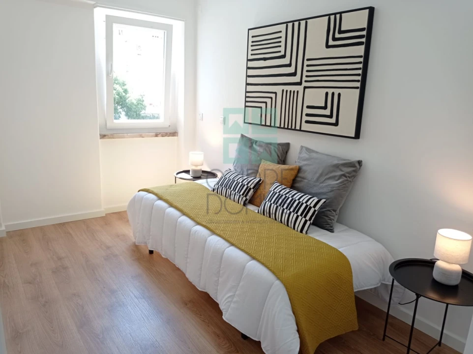 Apartamento T3 para Venda em Benfica Foto 3
