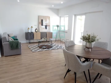 Apartamento T3 para Venda em Benfica