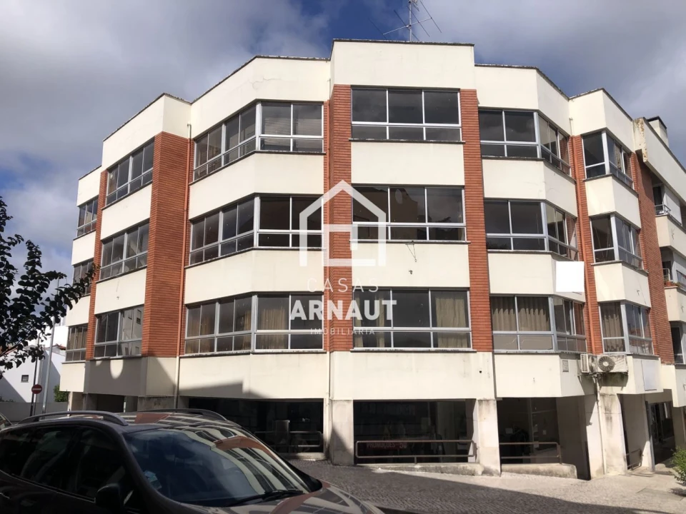 Loja para Arrendamento em Pombal Foto 14