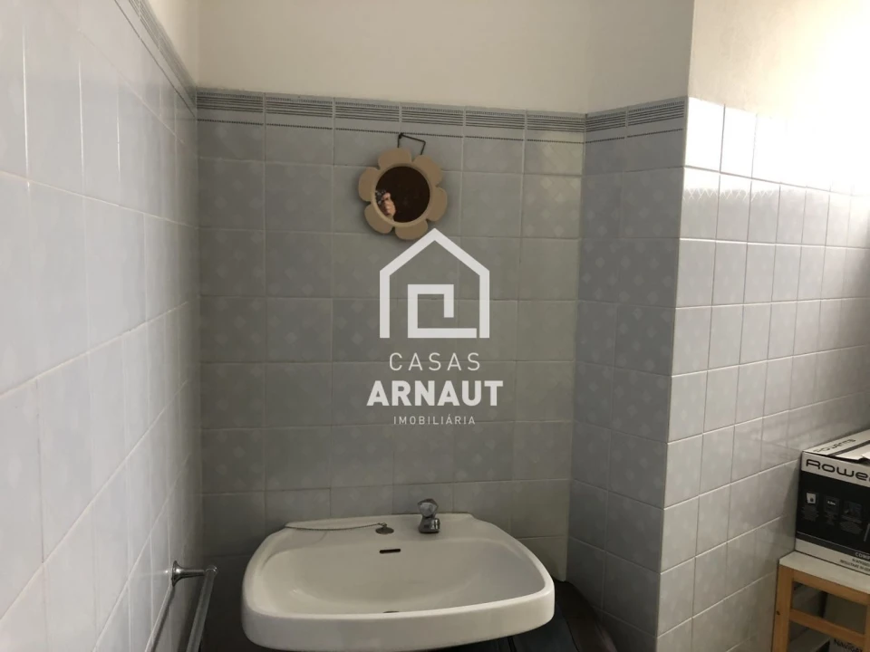 Loja para Arrendamento em Pombal Foto 10