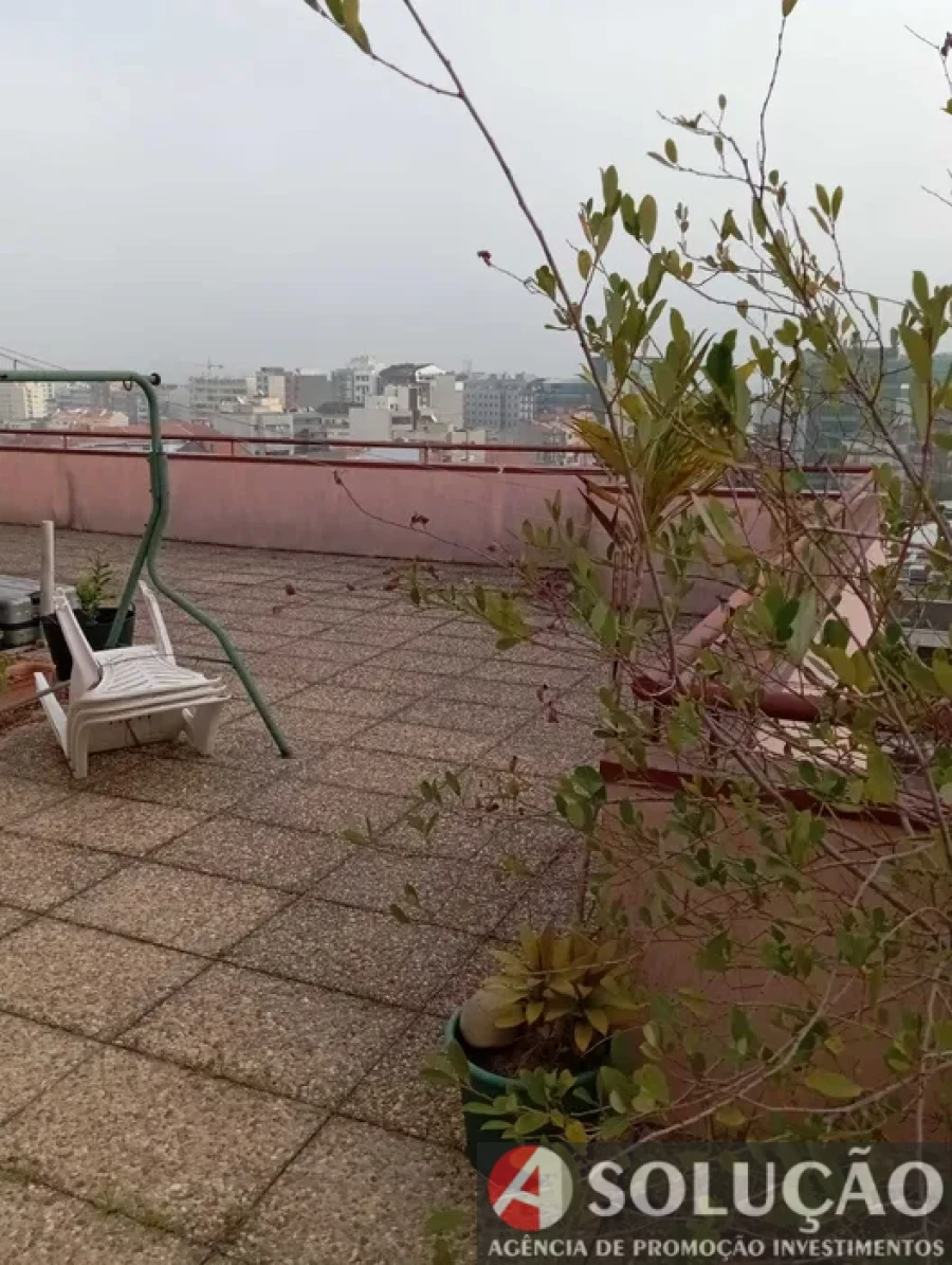 Apartamento T2 para Venda em Mafamude e Vilar do Paraíso Foto 12