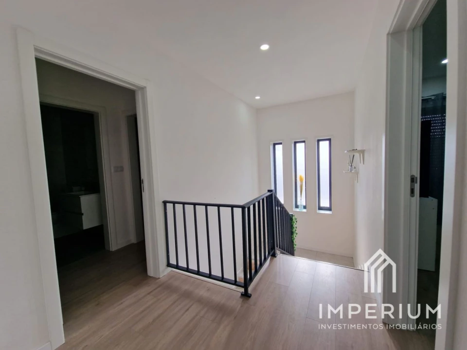 Moradia T3 para Venda em São João de Loure e Frossos Foto 3