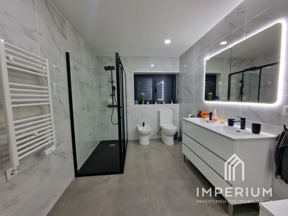 Moradia T3 para Venda em São João de Loure e Frossos Foto 9