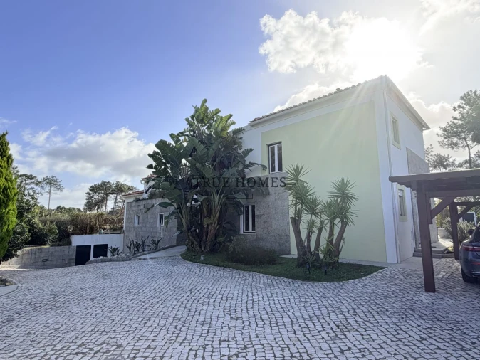 Moradia T5 para Venda em Charneca de Caparica e Sobreda Foto 5