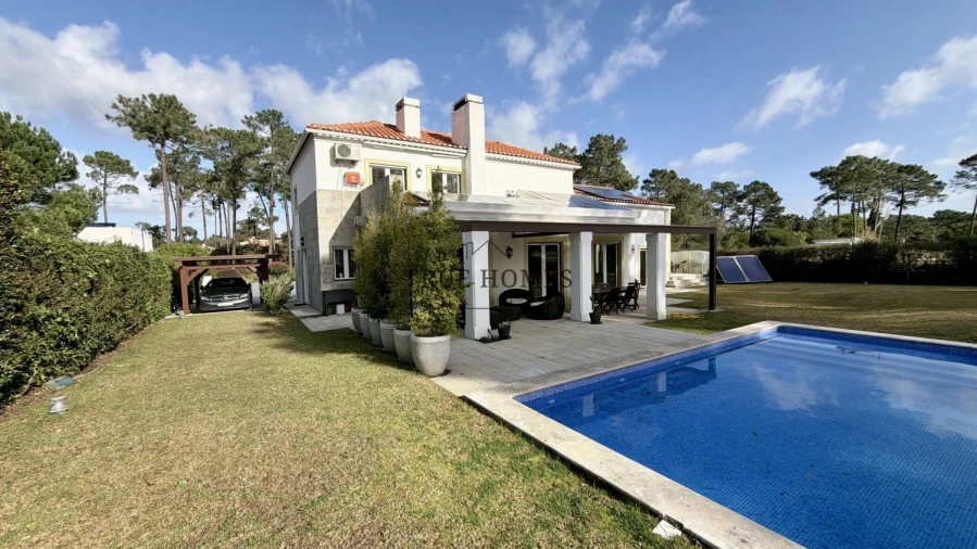 Moradia T5 para Venda em Charneca de Caparica e Sobreda Foto 2