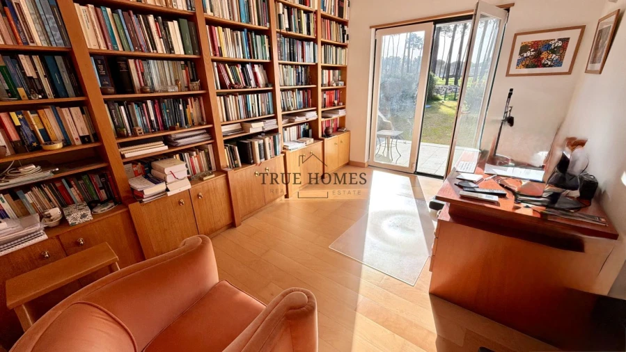 Moradia T5 para Venda em Charneca de Caparica e Sobreda Foto 34