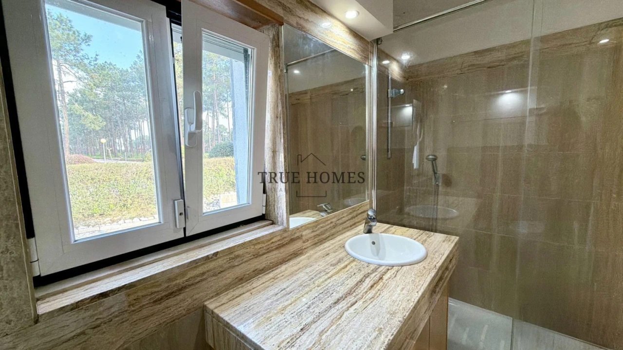 Moradia T5 para Venda em Charneca de Caparica e Sobreda Foto 28