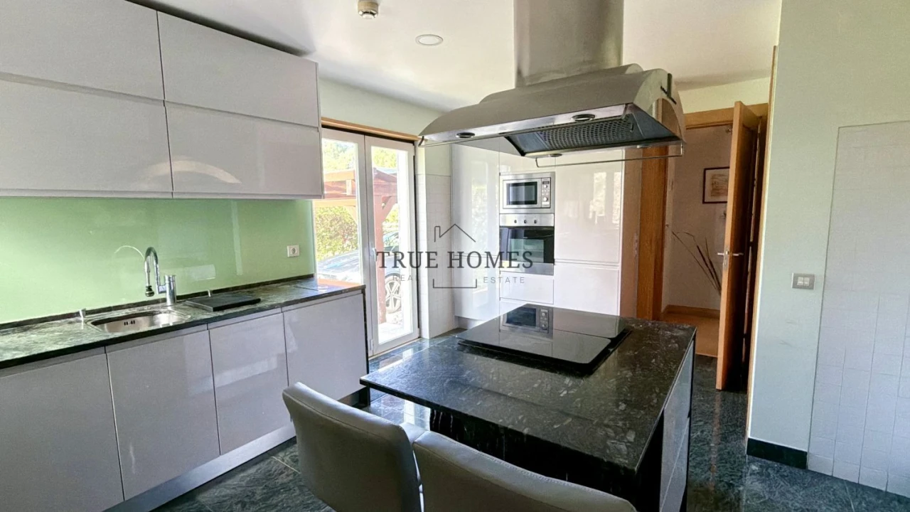 Moradia T5 para Venda em Charneca de Caparica e Sobreda Foto 21