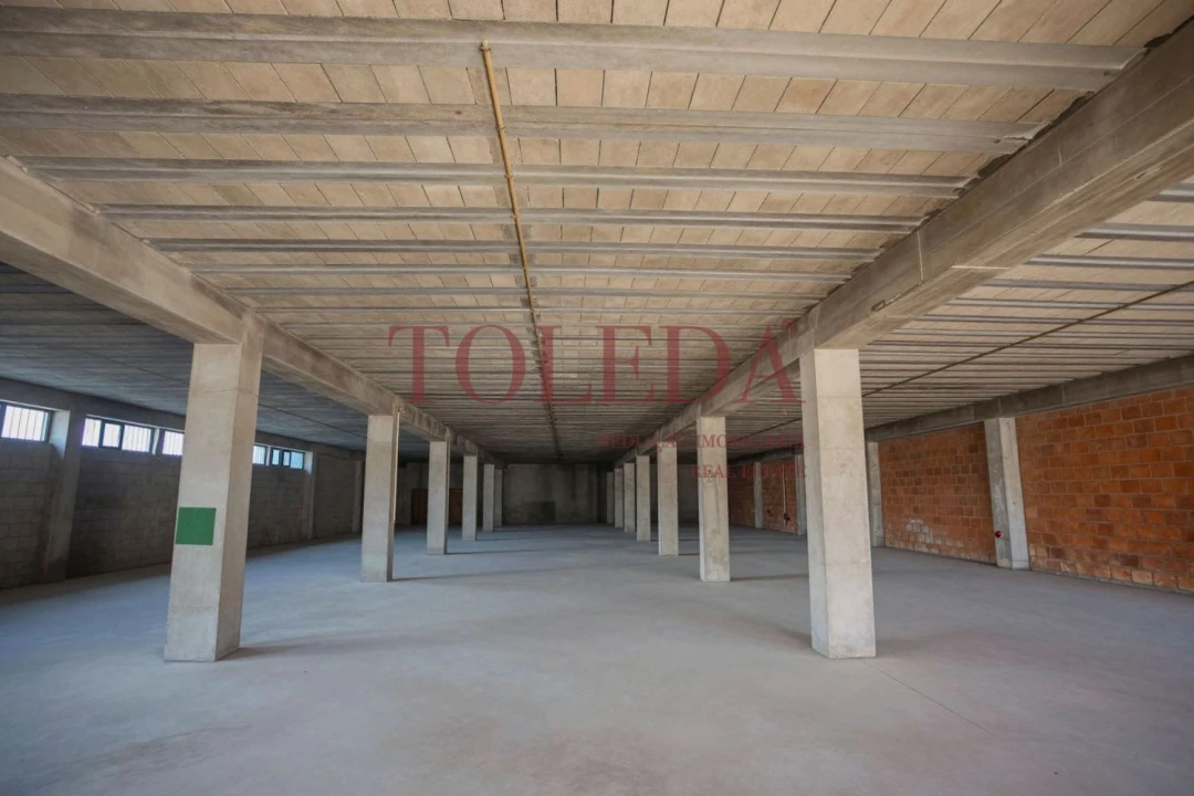 Loja para Venda em Santa Cruz/Trindade e Sanjurge Foto 1