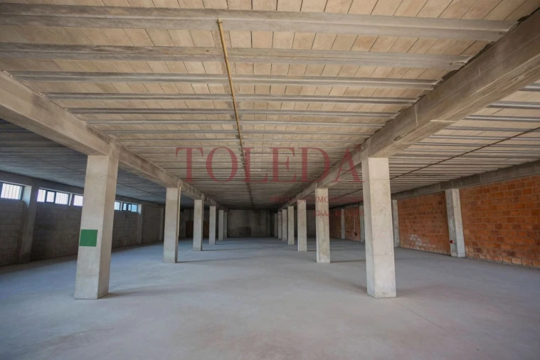 Loja para Venda em Santa Cruz/Trindade e Sanjurge Foto 1