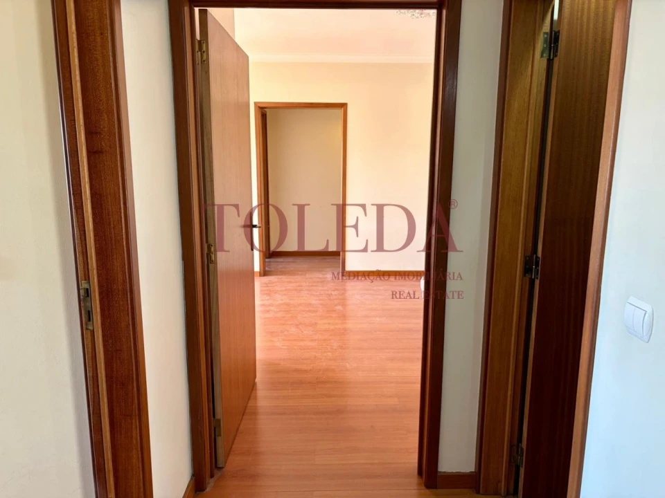 Apartamento T2 para Venda em Queluz e Belas Foto 19
