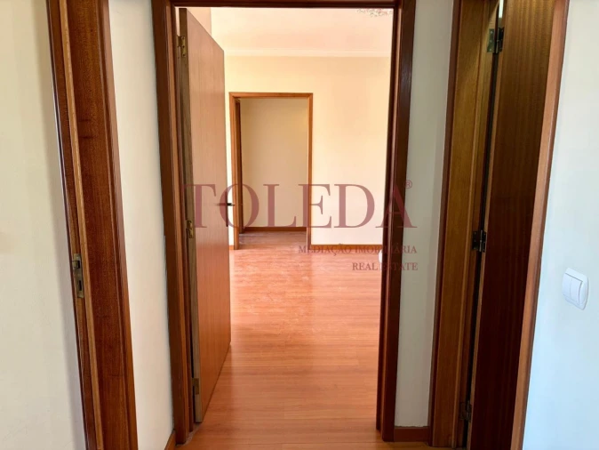 Apartamento T2 para Venda em Queluz e Belas Foto 19